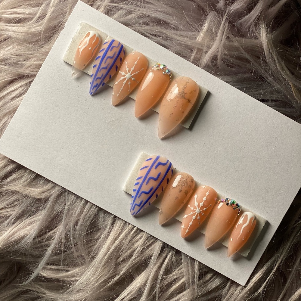 Winter Themed Press on Nails